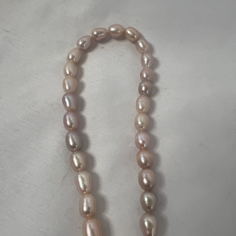 Pearl Necklace‎ With Silver Rose Bud Closure Soft Pink Women's Jewelry - Picture 3 of 10